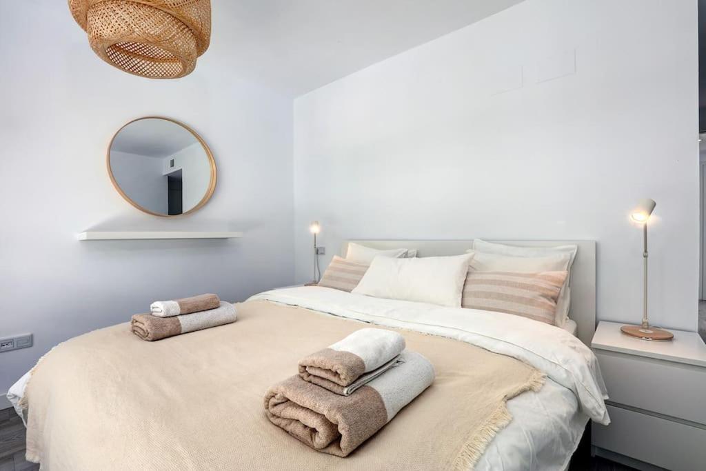 Riverside Benahavis Holiday Rental Apartment ภายนอก รูปภาพ