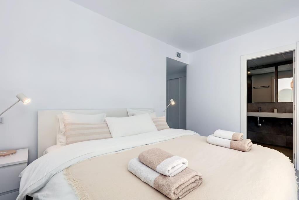 Riverside Benahavis Holiday Rental Apartment ภายนอก รูปภาพ