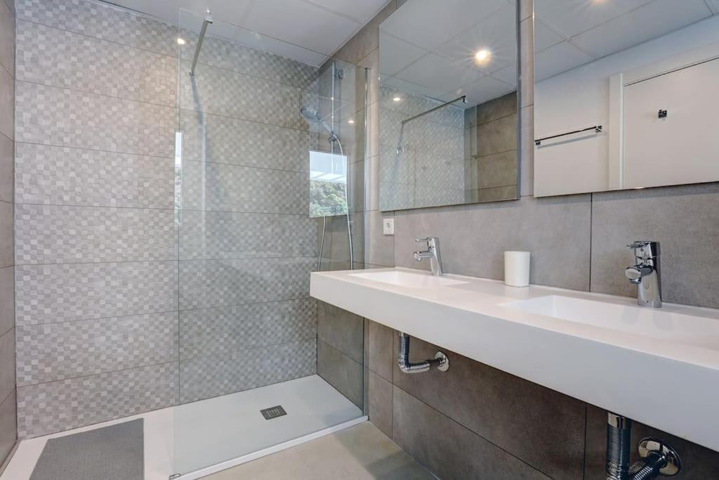 Riverside Benahavis Holiday Rental Apartment ภายนอก รูปภาพ