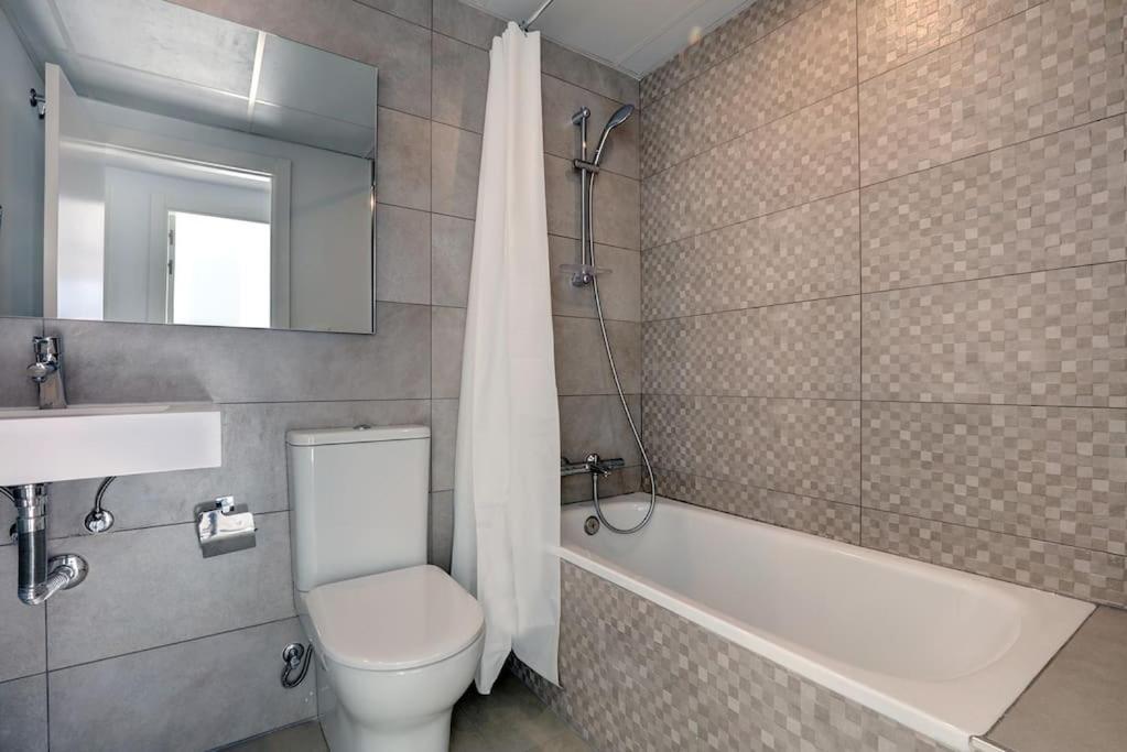 Riverside Benahavis Holiday Rental Apartment ภายนอก รูปภาพ