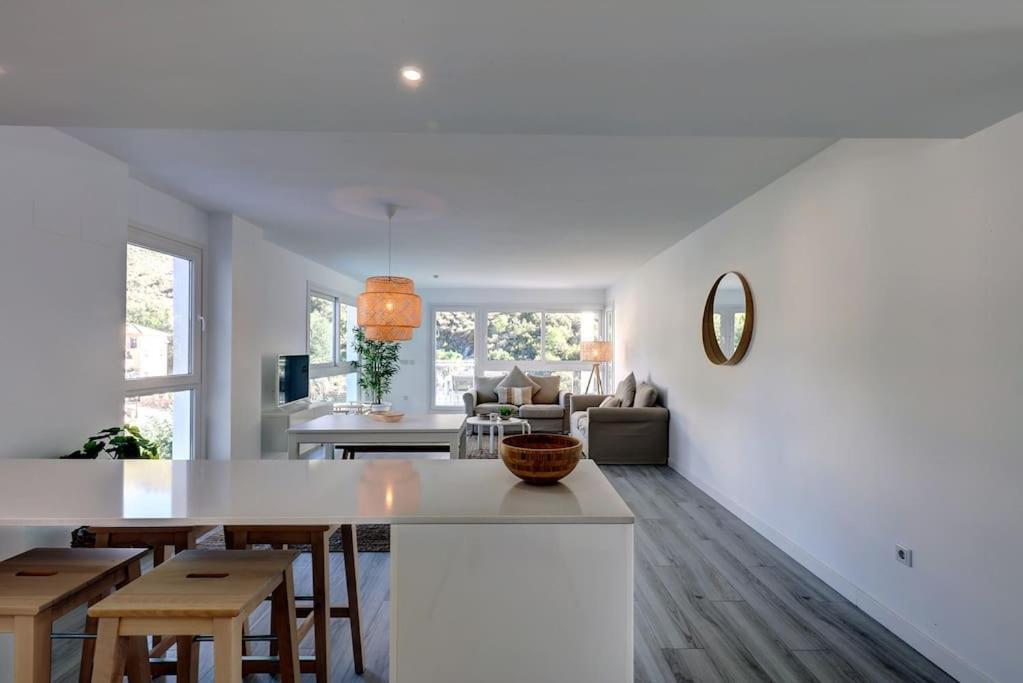 Riverside Benahavis Holiday Rental Apartment ภายนอก รูปภาพ